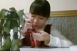 搞混鋼彈與薩克《HKT48今村麻莉愛製作鋼普拉》會組裝已經夠厲害了啊…… 搞混鋼彈與薩克《HKT48今村麻莉愛製作鋼普拉》會組裝已經夠厲害了啊……