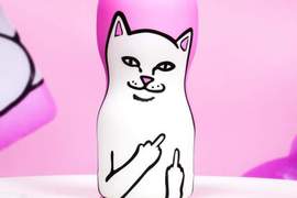 貓的飛機杯《RIPNDIP×TENGA》中指貓竟然爬上紳士們的玩具 貓的飛機杯《RIPNDIP×TENGA》中指貓竟然爬上紳士們的玩具