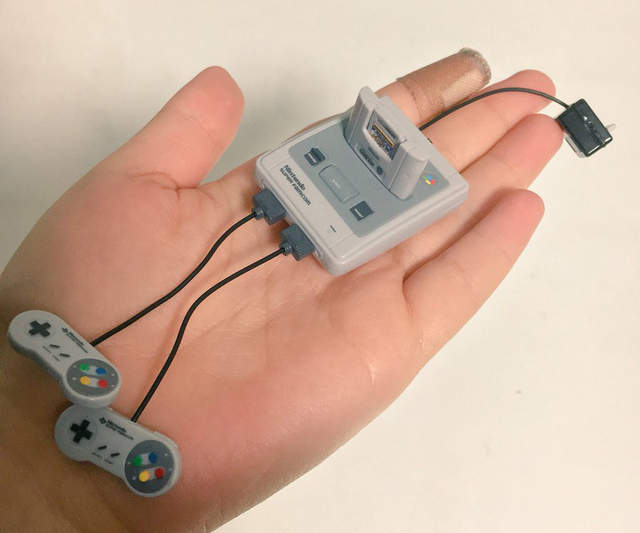 大叔都瘋狂《懷舊轉蛋玩具》轉到都感動得流目油惹ww（咦）