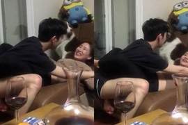 男偶像喝醉太茫失態《IG瘋傳跟女導師玩人體摔角》加上男方的內褲... 男偶像喝醉太茫失態《IG瘋傳跟女導師玩人體摔角》加上男方的內褲...