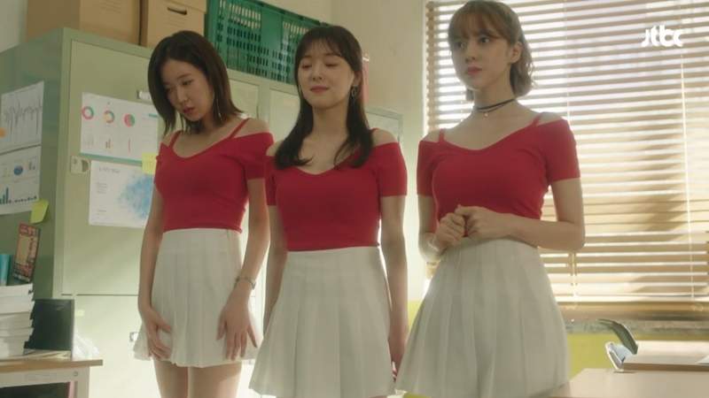 《控制女友打扮的男友》以練習生標準審視女友的裝扮讓女友覺得苦...