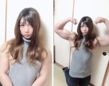 《開胸露背肌肉男》果不其然這麼可愛一定是男孩子 《開胸露背肌肉男》果不其然這麼可愛一定是男孩子