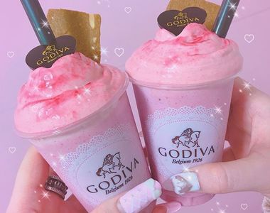 日本期間限定《GODIVA 粉紅奶昔》滿滿的粉紅感讓人少女心都要滿出來啦 日本期間限定《GODIVA 粉紅奶昔》滿滿的粉紅感讓人少女心都要滿出來啦