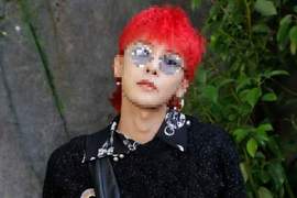 北韓偶像原來是他《不惜走私也要買到的韓星歌曲》其實北韓人也想跟上韓流文化...... 北韓偶像原來是他《不惜走私也要買到的韓星歌曲》其實北韓人也想跟上韓流文化......