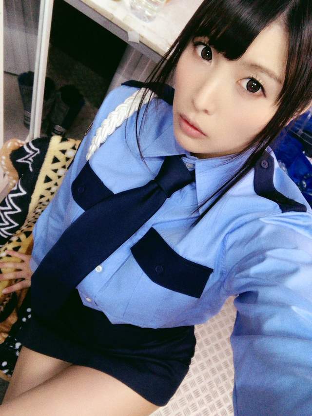 AV女優新村晶《胸部痛痛原來是罩杯變大了》難道是綑綁的效果嗎…… - 圖片3