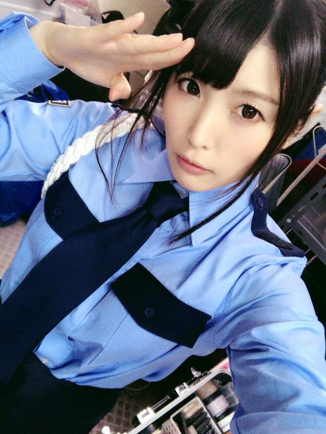 AV女優新村晶《胸部痛痛原來是罩杯變大了》難道是綑綁的效果嗎…… - 圖片2