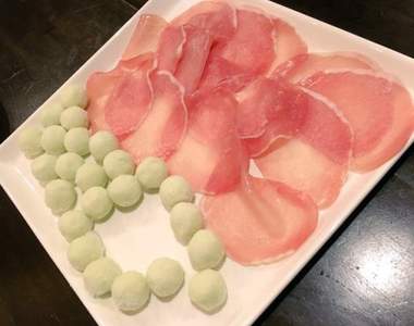《果實冰球+生火腿》話題的美味組合前提是你得先找到這種口味w 《果實冰球+生火腿》話題的美味組合前提是你得先找到這種口味w