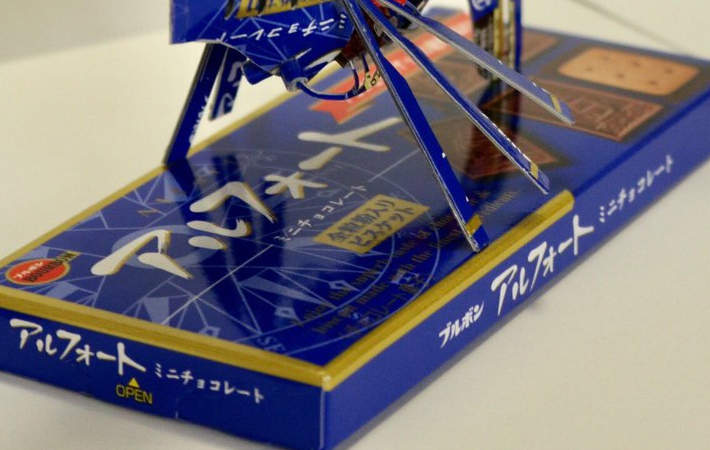 《巧克力盒飛船》完成品絕對讓你想不起來其實是餅乾的外包裝 《巧克力盒飛船》完成品絕對讓你想不起來其實是餅乾的外包裝