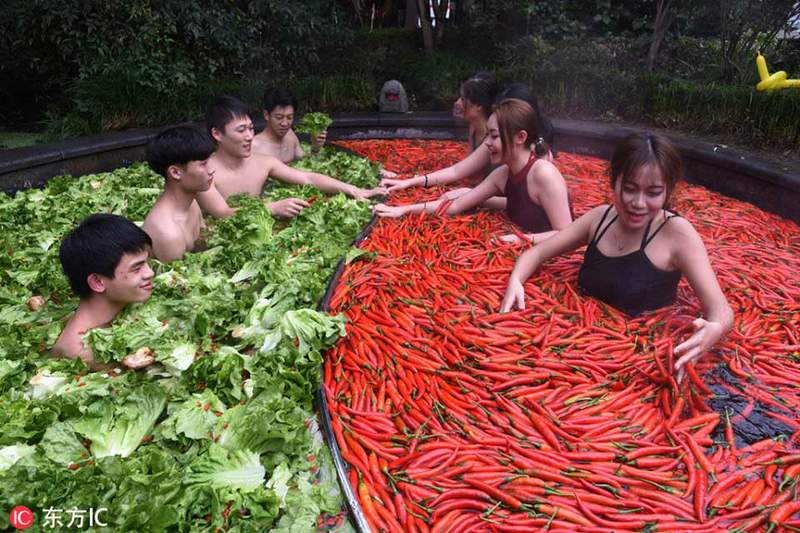 把自己給煮了？《鴛鴦鍋溫泉》怎麼光看就覺得下面痛痛的....