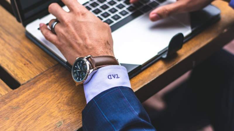 研究發現《手錶錶帶比馬桶還髒》其中「這款」錶帶的細菌含量最大 研究發現《手錶錶帶比馬桶還髒》其中「這款」錶帶的細菌含量最大