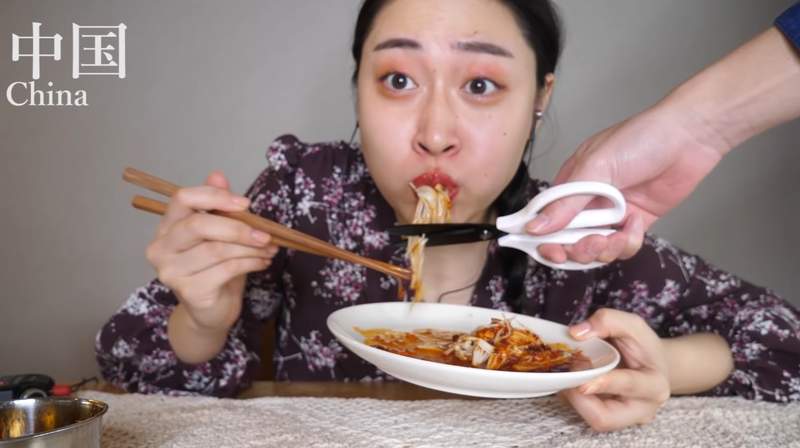 【有片】搞笑模仿《各國ASMR的youtuber》還真的是把大家的特色都表現出來了呢XD