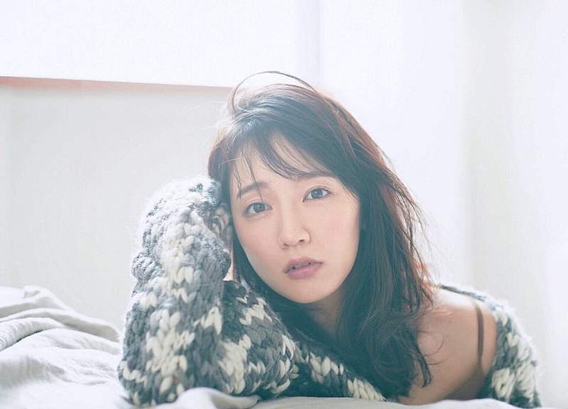 《吉岡里帆日清兵衛麵新廣告》還有近期美美的雜誌寫真特輯送上