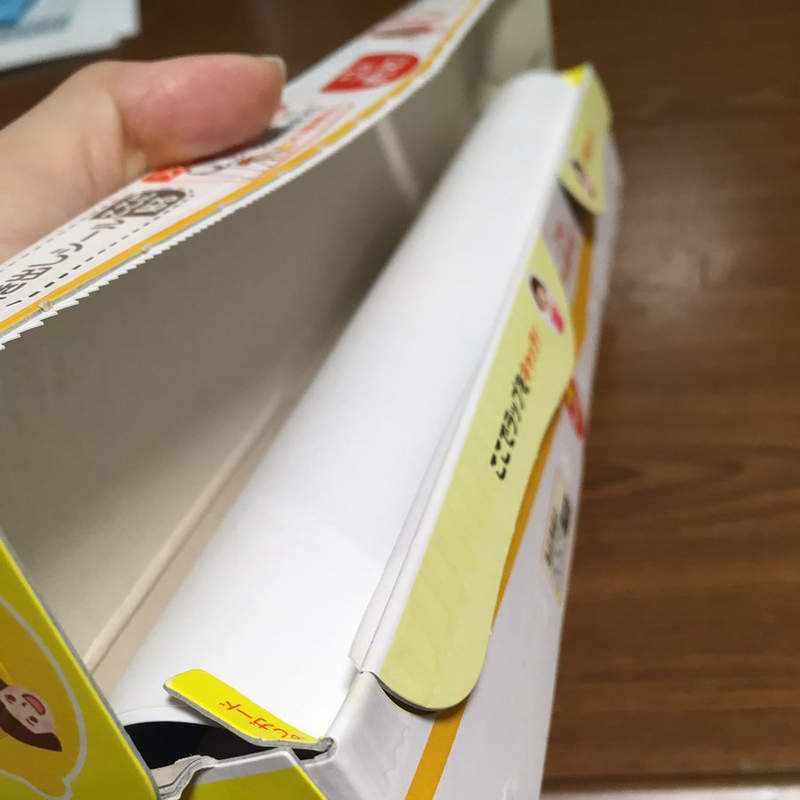 天才收納法《保鮮膜紙盒再利用》人擠人的活動會場也不用擔心海報受傷