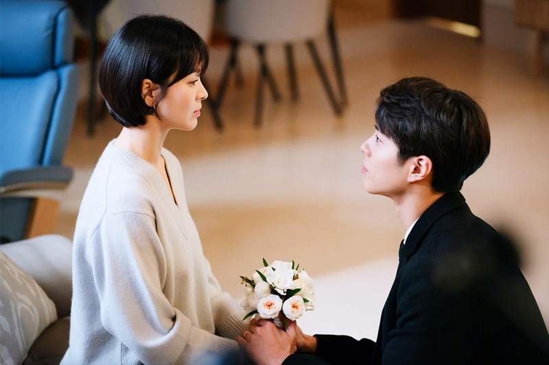 男友拿《前女友婚戒求婚》女友問該接受還是該正視內心的無奈... 男友拿《前女友婚戒求婚》女友問該接受還是該正視內心的無奈...