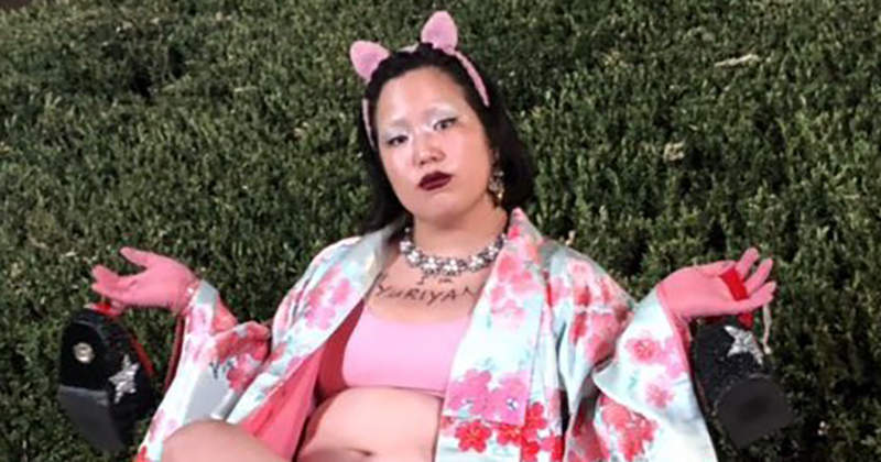 《出國惡搞和服大炎上》搞笑藝人Yuriyan參加米蘭時裝週 穿著邋遢被罵成日本之恥…… 《出國惡搞和服大炎上》搞笑藝人Yuriyan參加米蘭時裝週 穿著邋遢被罵成日本之恥……