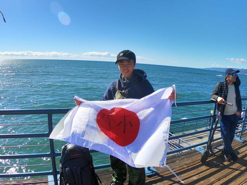 《橫越美國國中生》批評當個社畜想吐再炎上 不受拘束的生活人人都想要…… 《橫越美國國中生》批評當個社畜想吐再炎上 不受拘束的生活人人都想要……
