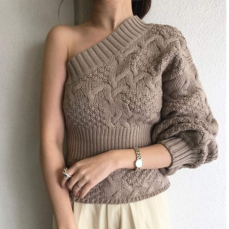 《追求流行的悲劇》性感的單肩上衣,走錯一步就變原始人(淚) 《追求流行的悲劇》性感的單肩上衣,走錯一步就變原始人(淚)