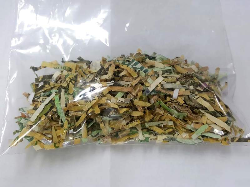 不小心《把55萬公款放進碎紙機裡》花了一個多月成功救回還獲得意外獎勵 不小心《把55萬公款放進碎紙機裡》花了一個多月成功救回還獲得意外獎勵