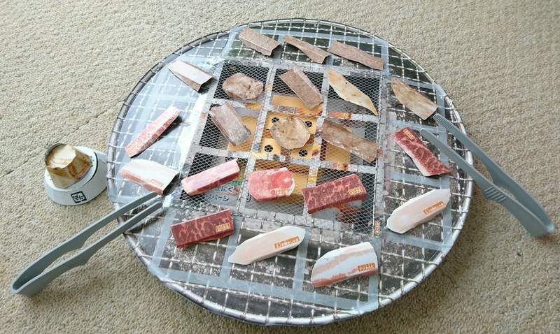 日本兒童雜誌附錄《燒肉黑白棋》又是一款大人玩得比小孩開心的贈品ww