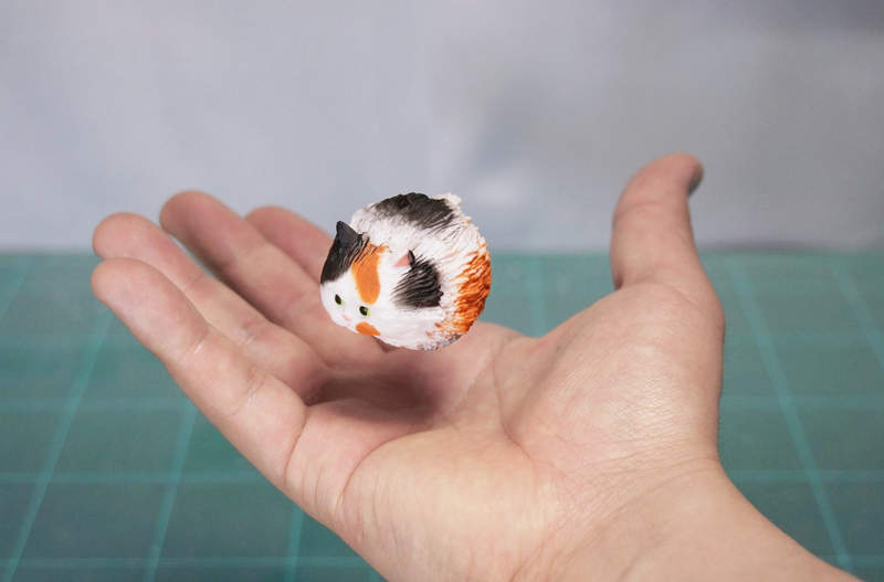 我還不轉爆《飄浮貓立體扭蛋》當年的網路趣圖現在出成宅小物這真的很妙XD 我還不轉爆《飄浮貓立體扭蛋》當年的網路趣圖現在出成宅小物這真的很妙XD