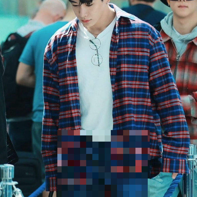 你敢嘗試嗎?讓人意外的《機場時尚》這褲子怎麼看都像O褲阿... 你敢嘗試嗎?讓人意外的《機場時尚》這褲子怎麼看都像O褲阿...