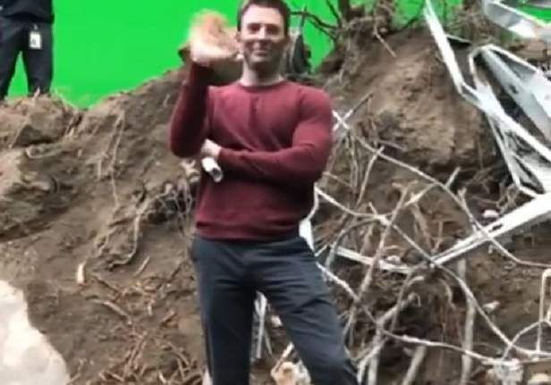 《復仇者聯盟：終局之戰》全場最高潮「那一段」幕後影片 10年等待都值得了