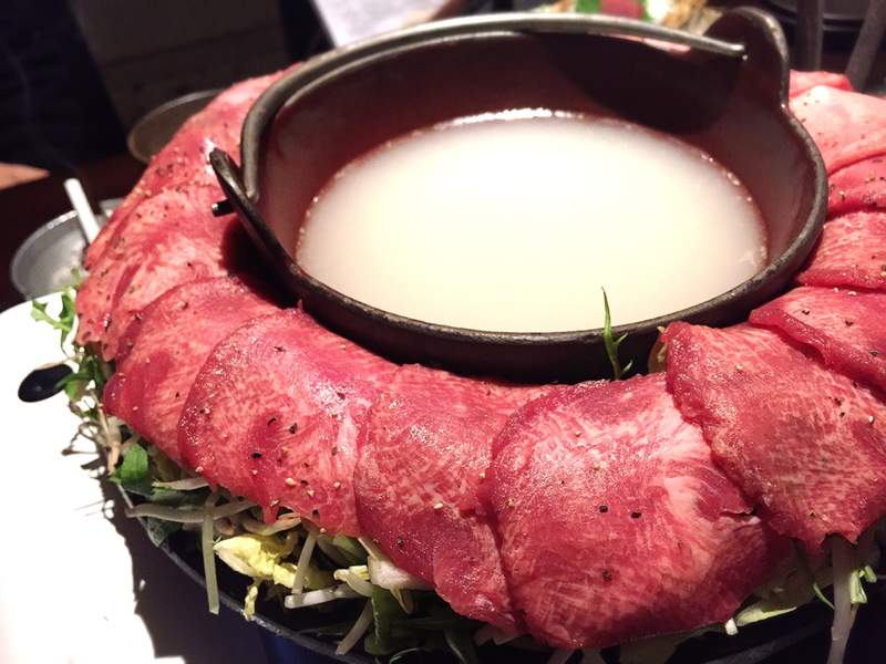 話題美食《烤涮牛舌》為什麼還沒吃進嘴裡眼睛已經覺得美味惹呢...❤ 話題美食《烤涮牛舌》為什麼還沒吃進嘴裡眼睛已經覺得美味惹呢...❤