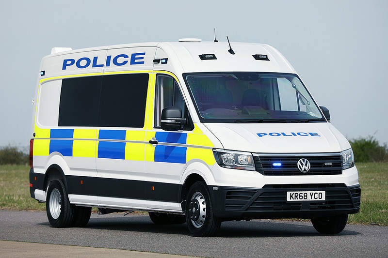 《Volkswagen Crafter》化身警用鎮暴車 哪裡有危險就往哪去