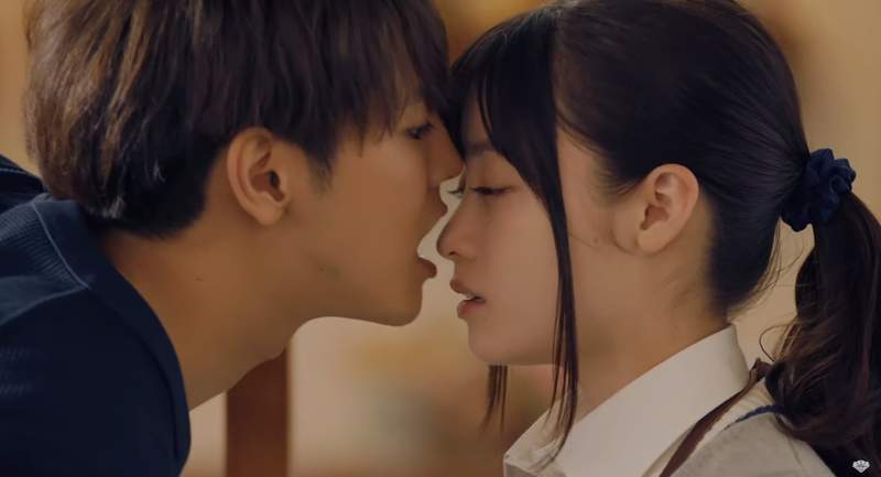 片寄涼太×橋本環奈咬鼻吻❤《午夜0時的吻》真人電影預告影像解禁 片寄涼太×橋本環奈咬鼻吻❤《午夜0時的吻》真人電影預告影像解禁