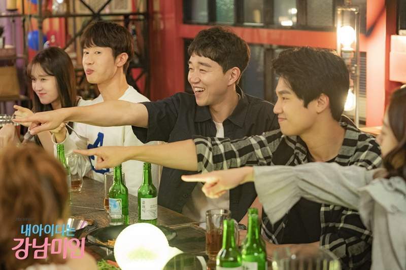 話題小遊戲《單身聚會》只要堅持到最後就可以抱「大獎」回家 話題小遊戲《單身聚會》只要堅持到最後就可以抱「大獎」回家