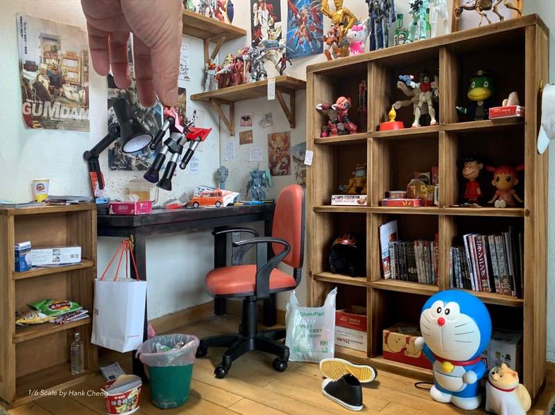 模型界的傳說《1/6阿宅的房間場景組》台灣微縮神人「Hank Cheng 」鄭鴻展將它商品化了
