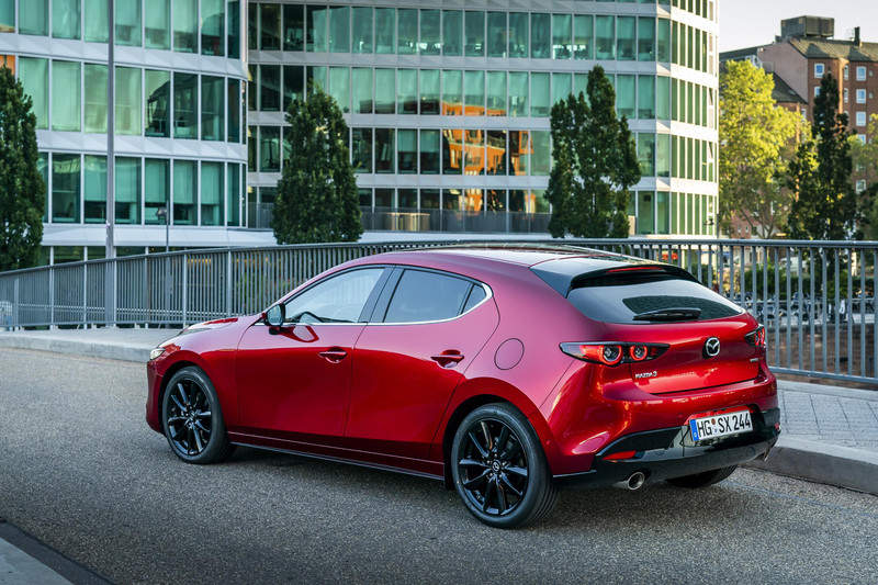 英國公布《Mazda3》Skyactiv-X車型售價與規格 預定今年10月到港 英國公布《Mazda3》Skyactiv-X車型售價與規格 預定今年10月到港