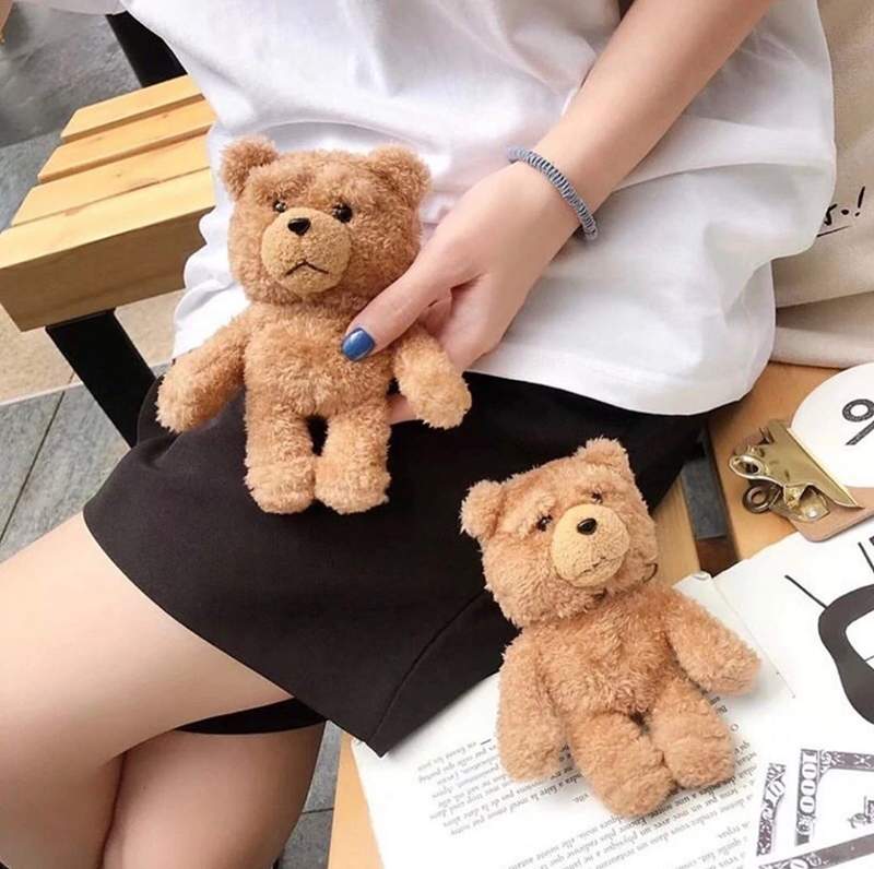 韓國超夯的《小熊AirPods耳機保護套》可以保護耳機又可以賣萌 超棒♥ 韓國超夯的《小熊AirPods耳機保護套》可以保護耳機又可以賣萌 超棒♥
