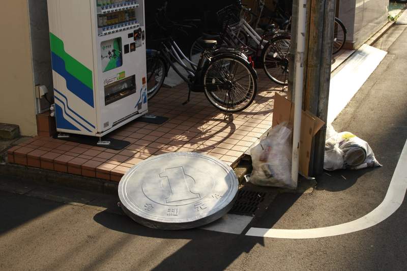 天才發想《日常街景一秒變迷你模型》只要放上"這個"滿街都變微型世界 天才發想《日常街景一秒變迷你模型》只要放上"這個"滿街都變微型世界