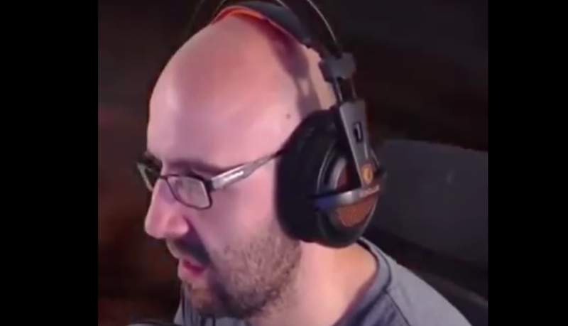 恐怖遊戲玩一半《女兒來找爸爸》當場HP直接歸零...