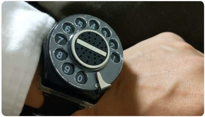 時代的眼淚《復古轉盤手錶》想知道時間得先播號才為你報時