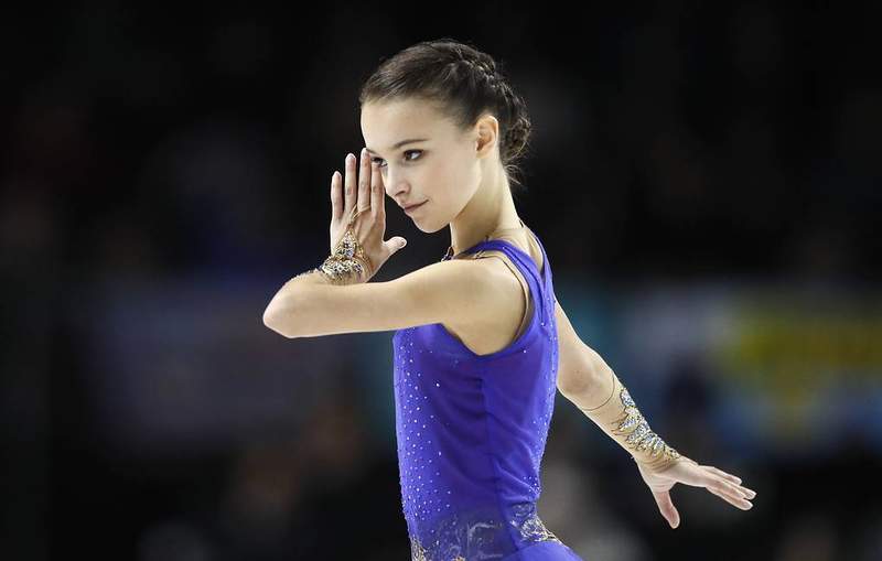 俄羅斯《15歲天才滑冰美少女》比賽中一秒換裝 完全無停頓完美表現驚豔粉絲