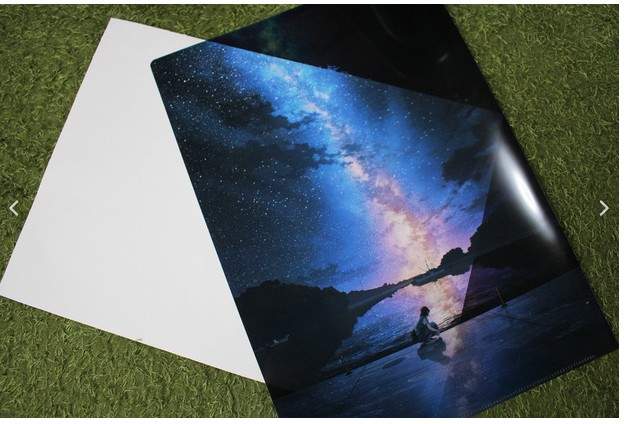 美到不行《放入紙張就能變化的星空L夾》想不到文具宅小物也能讓人如此感動