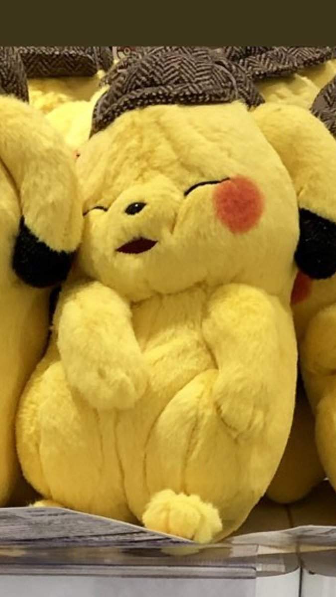 擁擠感爆棚《皮卡丘玩偶激似日本滿員的電車》從車廂內散發出大叔味還有滿滿的負能量