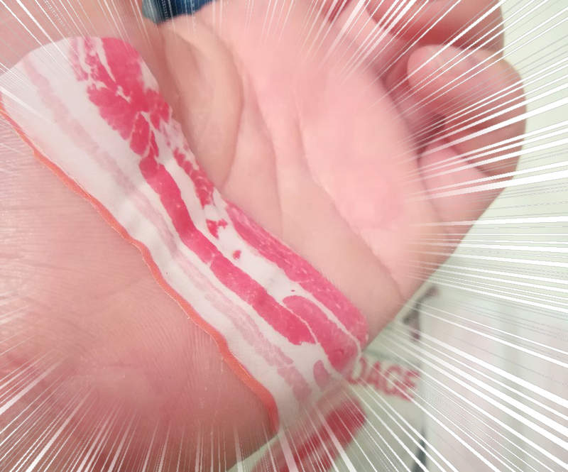 《無法理解的受傷理由》比起止血的培根，推民更在意拿隨身碟插手的理由...