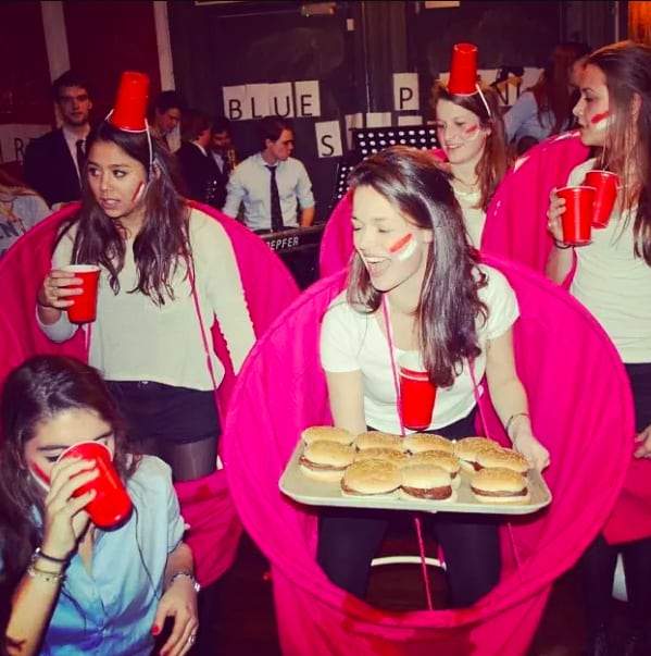 又一個美國之謎《紅色杯子》到底為什麼一定是紅色杯子