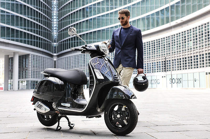 精巧型黃牌速克達 全新《Vespa GTS 300 Super Tech/Super Sport》預購展開 精巧型黃牌速克達 全新《Vespa GTS 300 Super Tech/Super Sport》預購展開