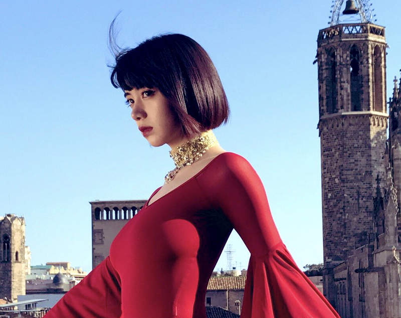 日規G罩杯《池田依來沙寫真花絮》身處歐洲就連身材也歐洲這真D犯規啊