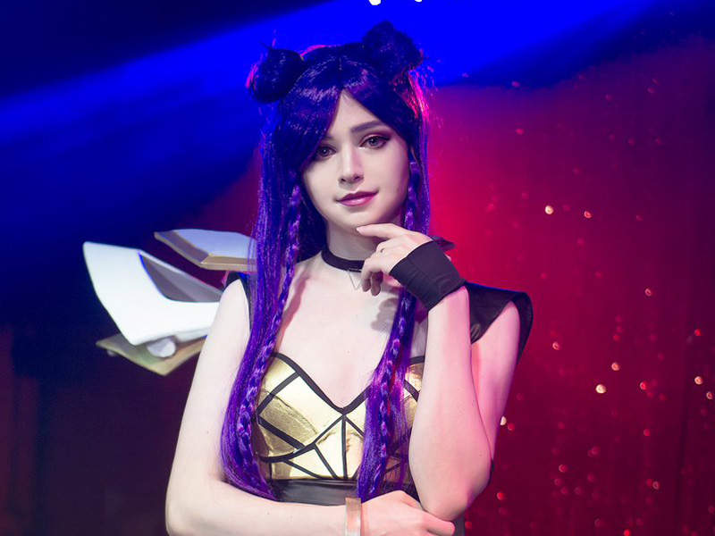 這麼可愛一定是男孩子《Sneaky》Cosplay K/DA 虛擬女團性感凱莎 這麼可愛一定是男孩子《Sneaky》Cosplay K/DA 虛擬女團性感凱莎