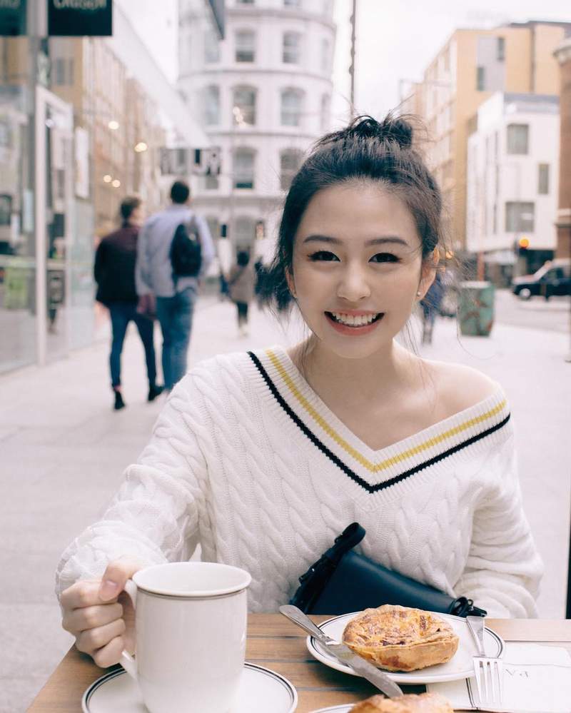 邱淑貞的女兒《沈月》想不到當年性感女神的女兒都已經這麼大惹(゚ω゚;) 邱淑貞的女兒《沈月》想不到當年性感女神的女兒都已經這麼大惹(゚ω゚;)