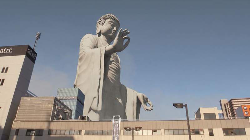 大佛起身走透透《大佛迴國》日本特攝電影的原點，80多年後重新翻拍上映...