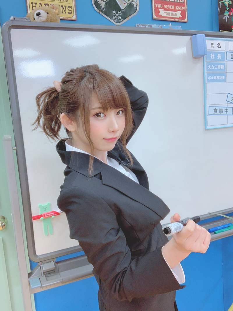 幹練的制服正妹《OL之日》各種充滿魅力的辦公室小姐姐們 幹練的制服正妹《OL之日》各種充滿魅力的辦公室小姐姐們