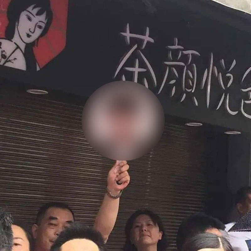 父親用這招接考完試的《追星族女兒》果然是父女很懂女兒想法阿w 父親用這招接考完試的《追星族女兒》果然是父女很懂女兒想法阿w