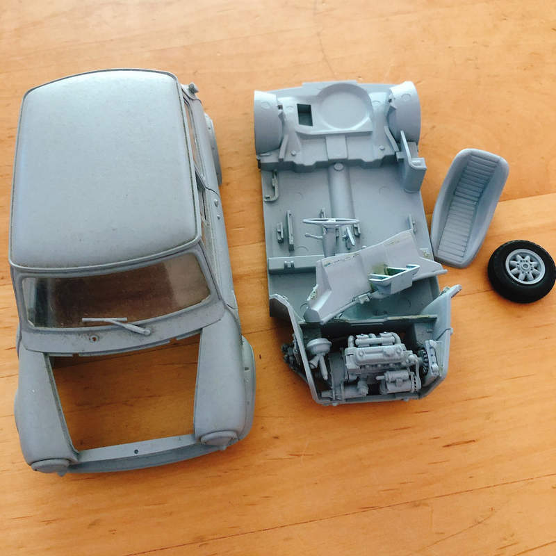 老婆神救援《老公被小孩破壞的模型車》原本只能廢棄的車車,結果被改造成這樣... 老婆神救援《老公被小孩破壞的模型車》原本只能廢棄的車車,結果被改造成這樣...