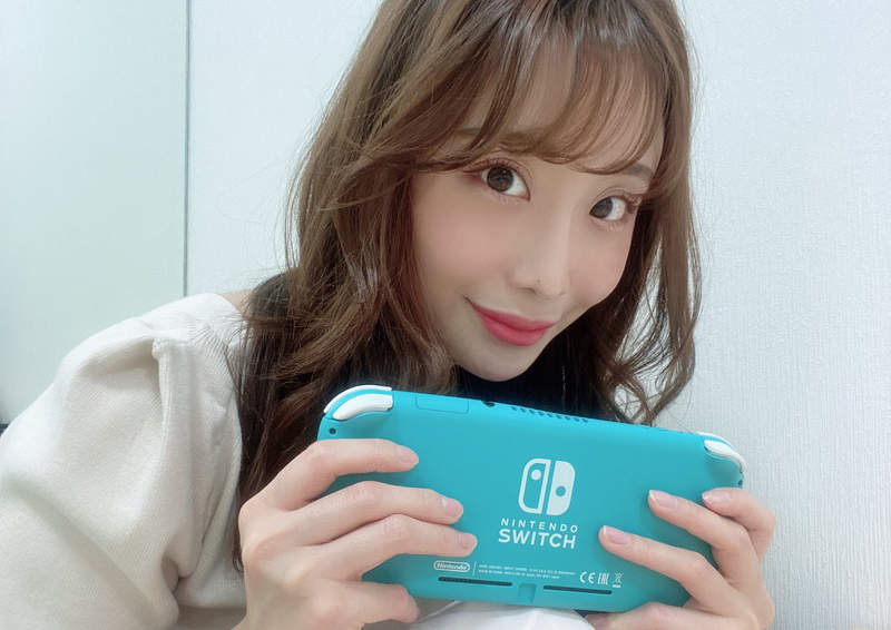 《女主播外出不自制?》柴田阿彌找弟弟賞花釣魚 網友不識動物森友會開罵糗大了 《女主播外出不自制?》柴田阿彌找弟弟賞花釣魚 網友不識動物森友會開罵糗大了